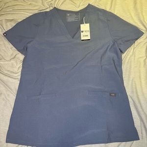 FIGS VAPOR BLUE CASMA 3 POCKET SCRUB TOP